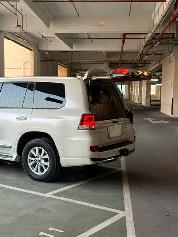 2018 Toyota LAND CRUISER 照片 3