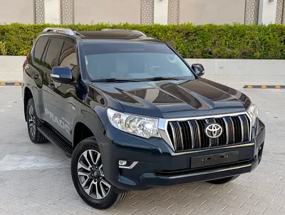 Toyota Prado VXR 2022 | GCC Specs | Full Option V6 Interior and Exterior Excellent Condition