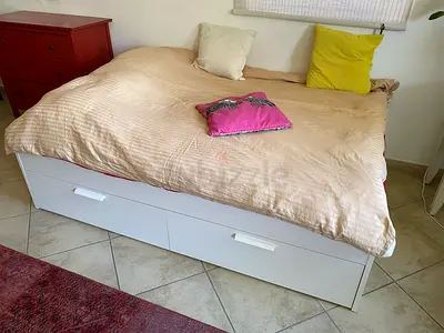 White bed Ikea Brimnes with materas, as new 147 x 206 cm