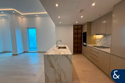 Two Bedroom | Fully Upgraded | Penthouse