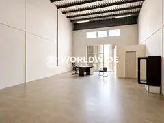 OFFER OFFER OFFER / 1,400 SQ FT Warehouse With 3 Phase Electricity Ready to Move in Jurf Industrial 