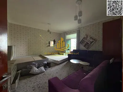 A unique opportunity for a larger studio apartment with an open view, parking, a swimming pool, and a garden with balacony.