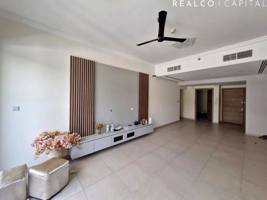 3BR+Maid | Vacant | Pool View | Balcony | Near Mall and Park