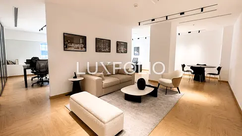 Newly Fitted | 1 Cabin | Near Metro