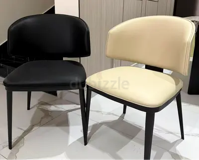 Modern Dining Chairs — 6xBlack and 2xCream
