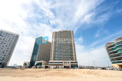 High Floor | 2BR w/ Balcony | Well Maintained