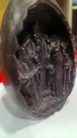 Hand-carved dark resin/wooden statue-9x13cm