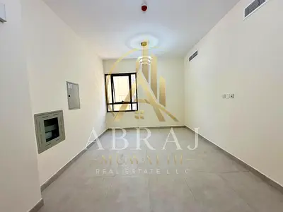 Luxury 1bhk 2bathroom ready to move maintenance gym parking free rent 40k 6cheque payment new building