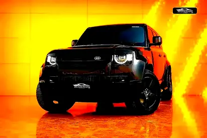 Land Rover Defender 110 2024 GCC specs for 4,586.00 AED monthly
