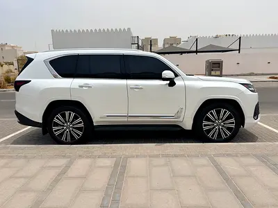 صورة 12 لـ 2025 Lexus LX-SERIES