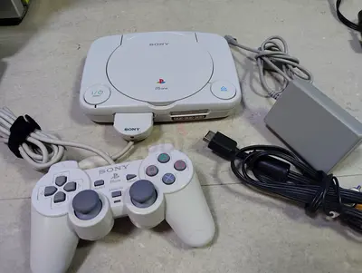 Playstation one with one controller ( PAL)