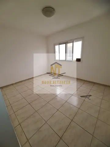 **شقة غرفة وصالة للإيجار في القاسمية الند | تكييف وغاز مركزي | 29,000 درهم | 4 أو 6 دفعات | موقع مميز | فرصة رائعة للسكن**