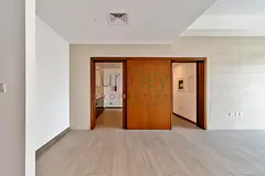 Best priced | Exclusive | Top Notch finishing | Vacant | Higher floor | Bright Apartment | Park view