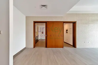 Best priced | Exclusive | Top Notch finishing | Vacant | Higher floor | Bright Apartment | Park view