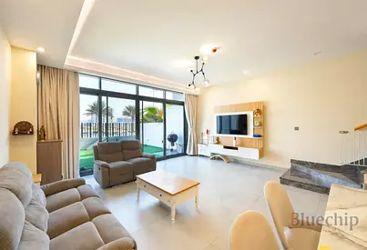 Spacious 4BR Townhouse | Great Value | Prime Location