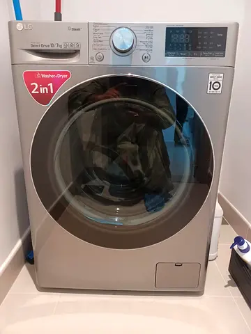 Lg washing machine 10kg washer 7kg dryer same like new condition