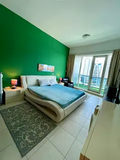 Horizon marina large master room opposite Dmcc metro station