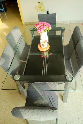 6 seater dining table