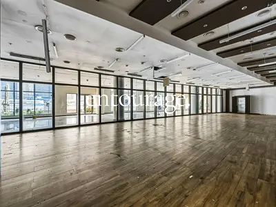 Marina facing | 70KWs | Height ceilings