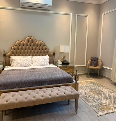 Full bedroom set غرفة نوم كامله