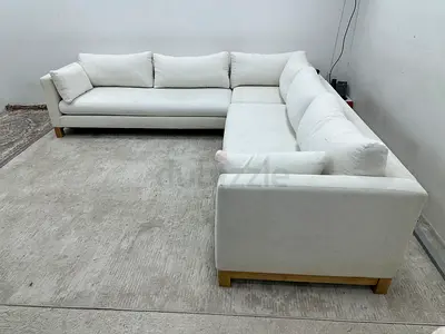Like new condition crate&barrel corner sofa