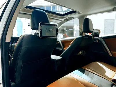 2016 Toyota RAV 4 — фото 12