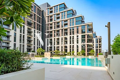 LARGE LAYOUT | CORNER UNIT | ON THE PARK