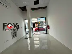 Spacious 600 sq ft shop for rent in a vibrant area close to all services