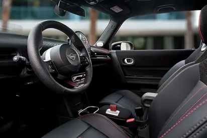 صورة 9 لـ 2025 MINI COOPER