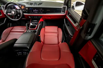 صورة مصغرة 14 لـ 2024 Porsche CAYENNE