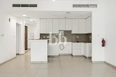 Corner Unit | Vacant | Close To Amenities