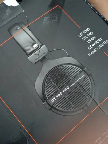 Beyerdynamic DT 990 Pro Open-Back Studio Headphones