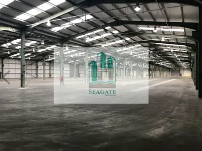 Spacious Warehouse in Industrial Area 4 for Sale