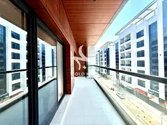 15 Days Free - Premium & Spacious - 1+Store - Close to Metro - Executive Family Building