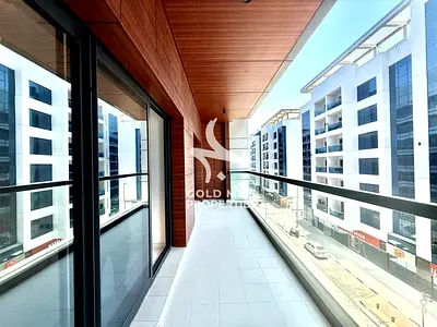 15 Days Free - Premium & Spacious - 1+Store - Close to Metro - Executive Family Building