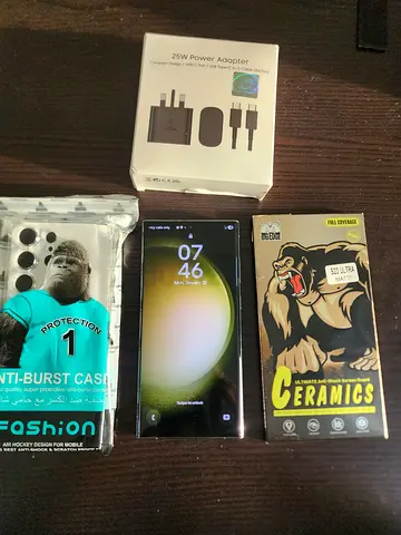 Samsung Galaxy S23 ultra with charger 8Gb  256Gb storage condition 10/10 waterpack 100%