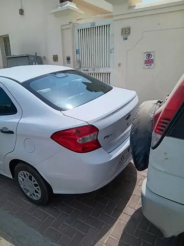 2018 FORD FIGO 照片 3
