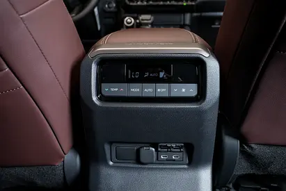 Toyota Prado Adventure, миниатюра 15