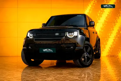 Land Rover Defender 110 2024 GCC specs for 4,586.00 AED monthly
