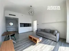 1 BHK | Fully Furnished | Upgraded | High Floor