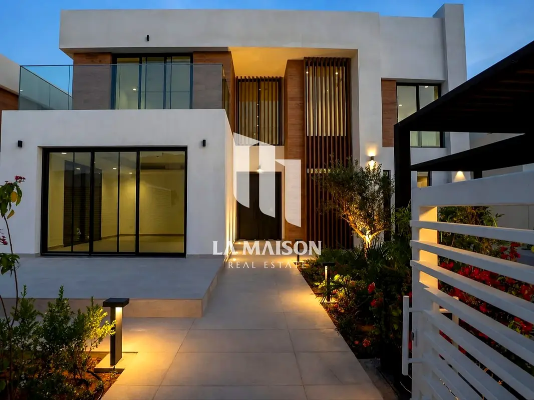 Single Row | Landscaped | Negotiable | High ROI