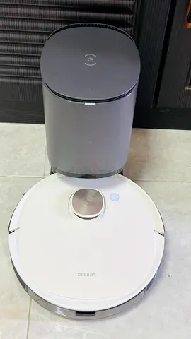 ECOVACS DEEBOT OZMO T8+