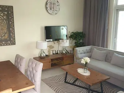 4BR | SINGLE ROW | CLOSE TO POOL