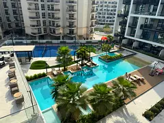 STUDIO | POOL VIEW | VACANT | KITCHEN APPLIANCES
