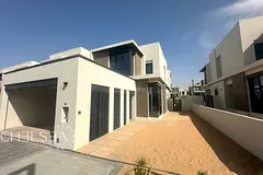 VACANT UNIT | LARGE PLOT | UNFURNISHED
