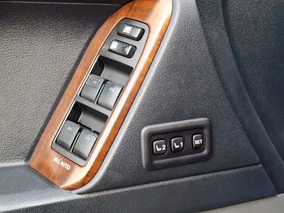 صورة 11 لـ 2010 Toyota PRADO