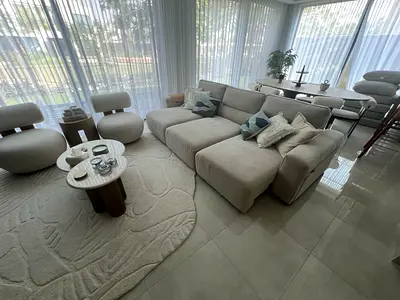 Exceptional Fully Furnished 3-bedroom Premium Villa. 1 min from The Beach