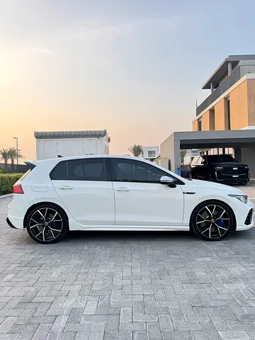 صورة 5 لـ 2023 Volkswagen GOLF R