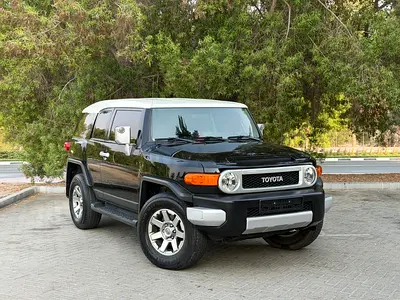 TOYOTA FJ GXR ADVENTURE GCC 4.0L V6 ORIGINAL PAINT SINGLE OWNER