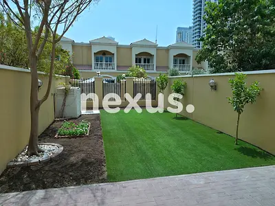 Private Garden Living | Modified Townhouse